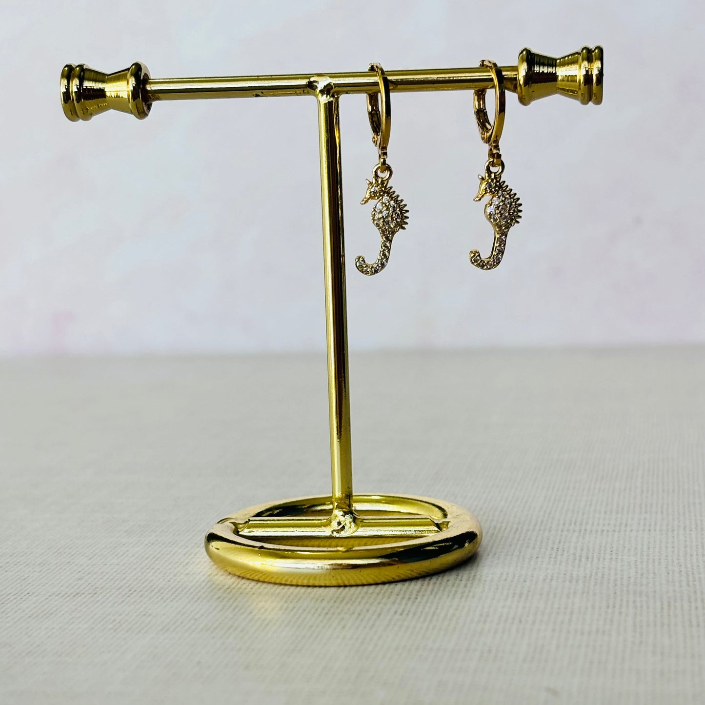 Huggies Mar al mayoreo en Chapa de Oro 18K de Mayoreo, diseño duradero y sofisticado