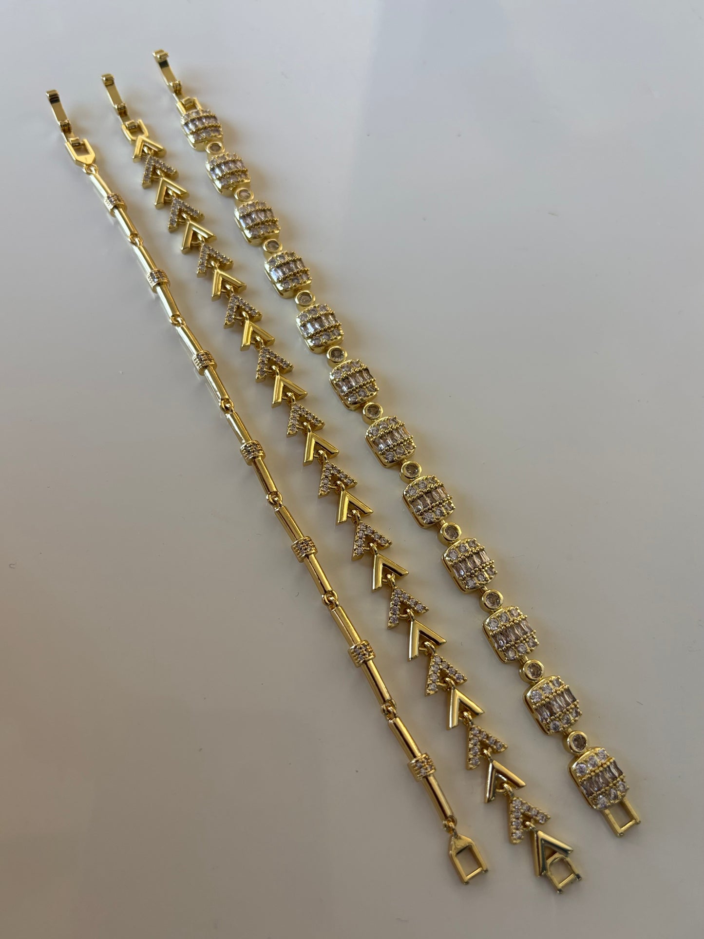 Pulsera Brillante Dorada (Cristal Cuadrado)