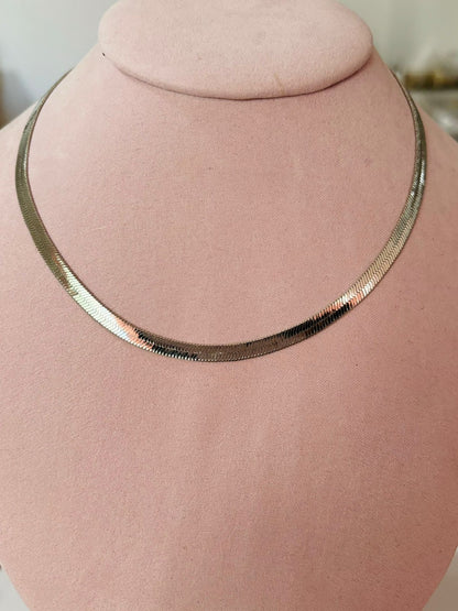 Cadena planchada plata