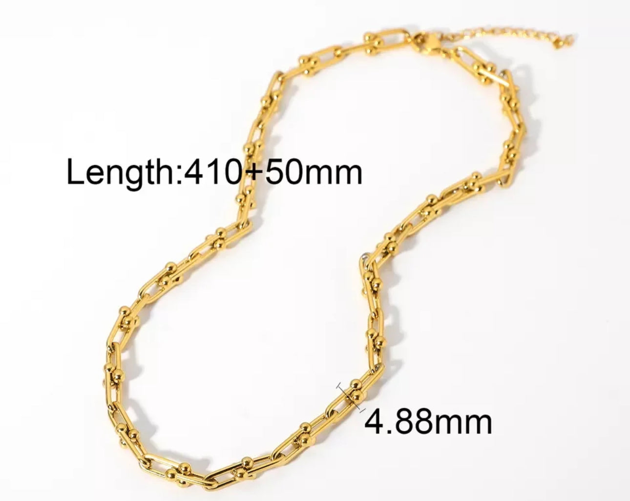 Collar Ravi