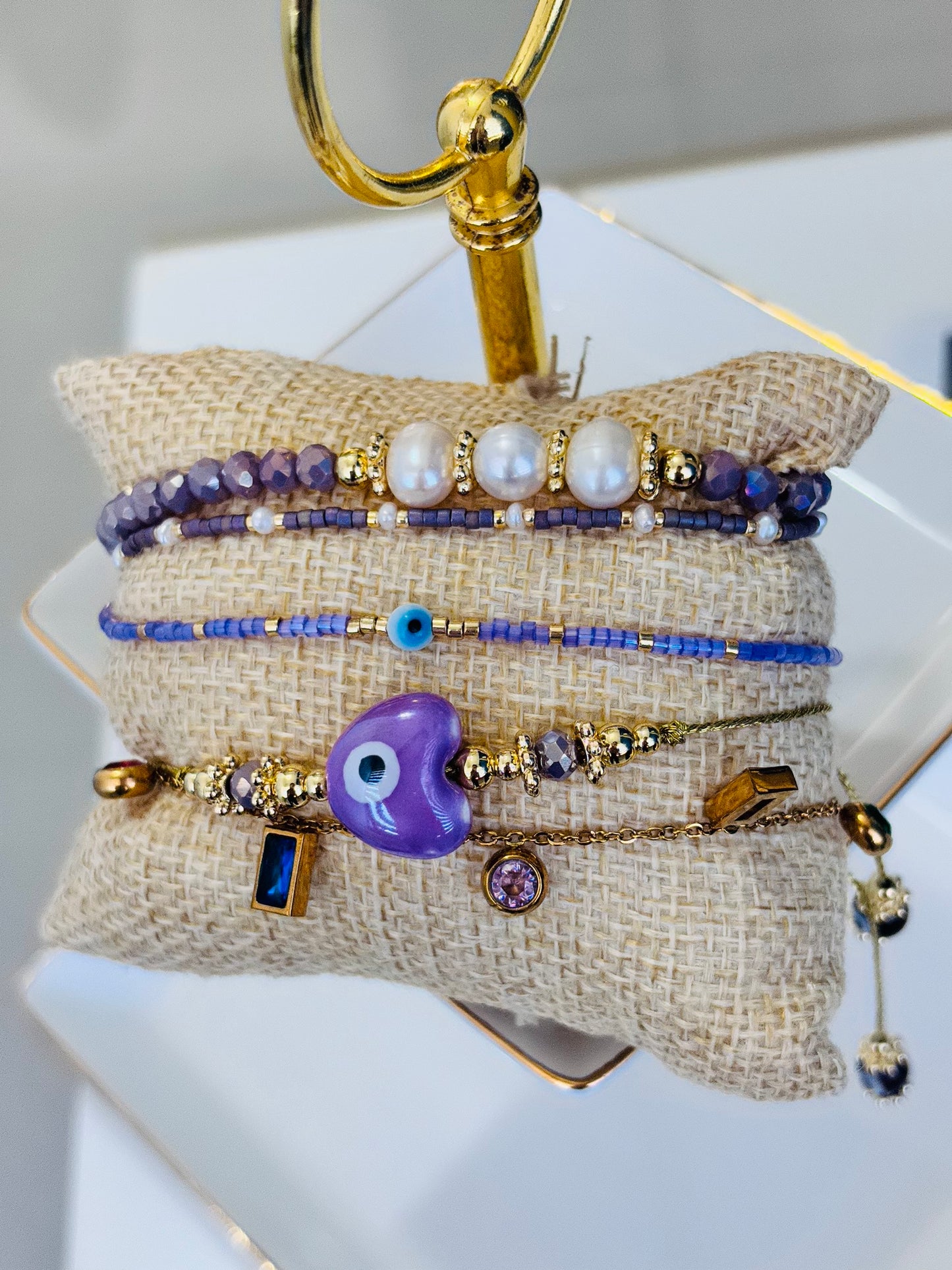 Ojo en hilo Morado