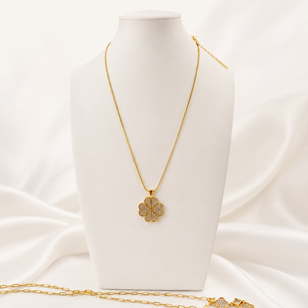 CADENA CROWN