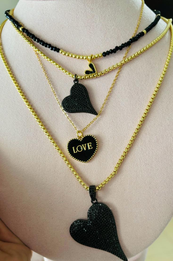 Collar corazón negro chico