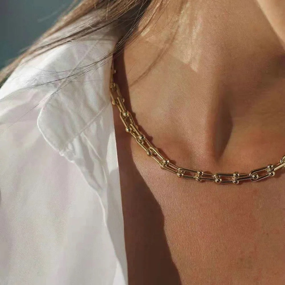 Collar Ravi
