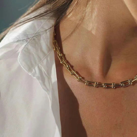 Collar Ravi