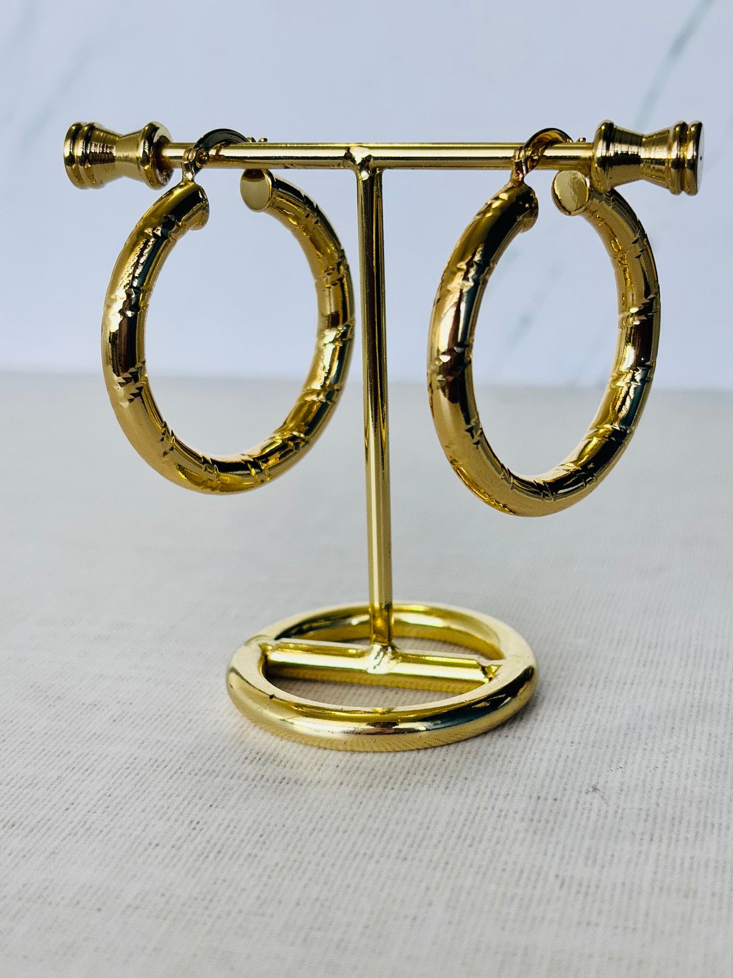 Arracada al mayoreo en Chapa de Oro 18K de Mayoreo, diseño duradero y sofisticado