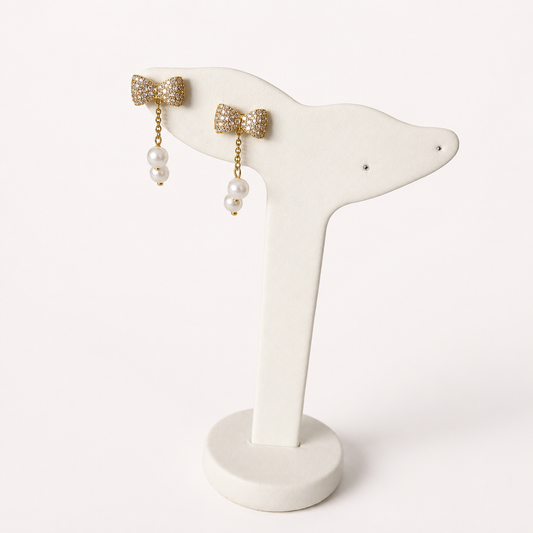 Aretes BQ Moño con perlas de río y zirconias, diseño femenino y elegante