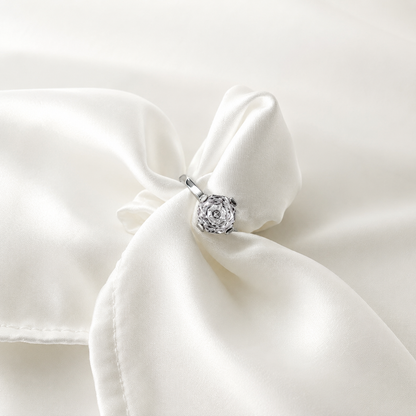 Anillo silver con piedra decorativa, diseño elegante y brillante para joyería de mayoreo.