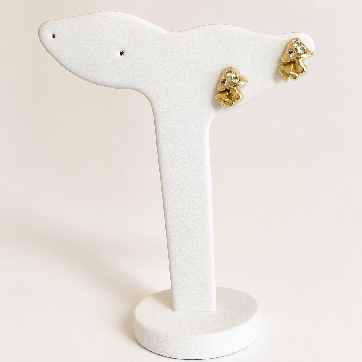 Aretes tipo broquel FUNGUS en chapa de oro 18k para joyería de mayoreo.