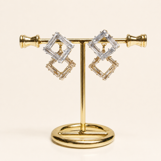 Aretes Roma en chapa de oro de 18k con cristales o zirconias para venta de joyería al mayoreo.