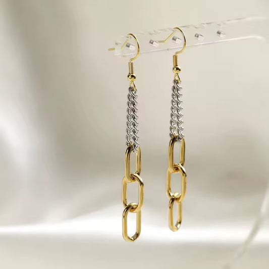 Aretes Tiny Noir de acero inoxidable