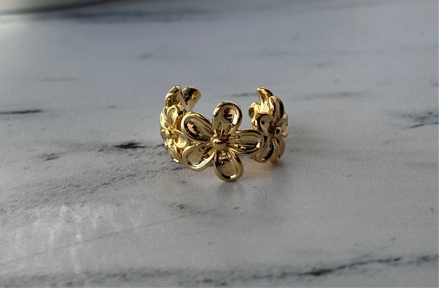 Conciencia al mayoreo en Chapa de Oro 18K de Mayoreo, diseño duradero y sofisticado.