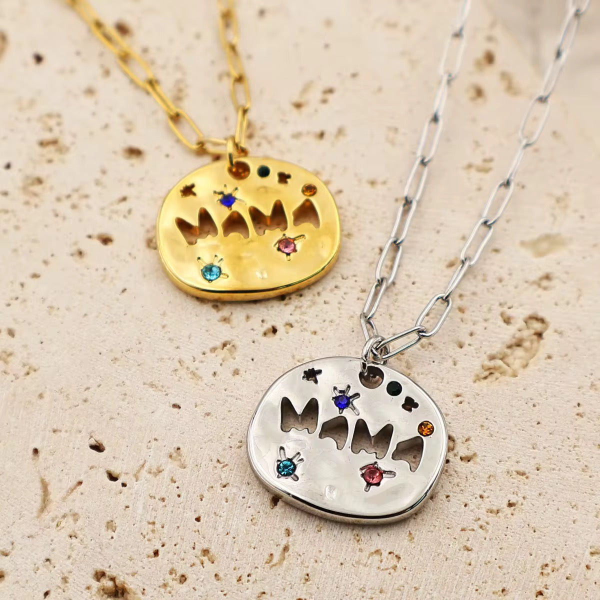 Cadena Mamá de chapa de oro con dije dorado, pieza femenina para joyería de mayoreo
