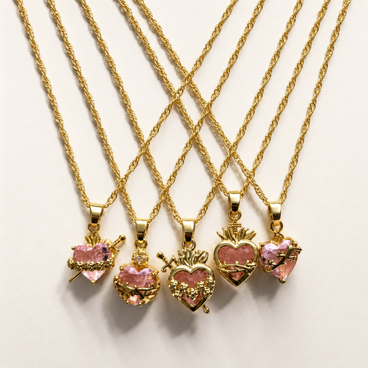 Collar religioso de chapa de oro 18K con dije del Sagrado Corazón para venta de joyería de mayoreo.