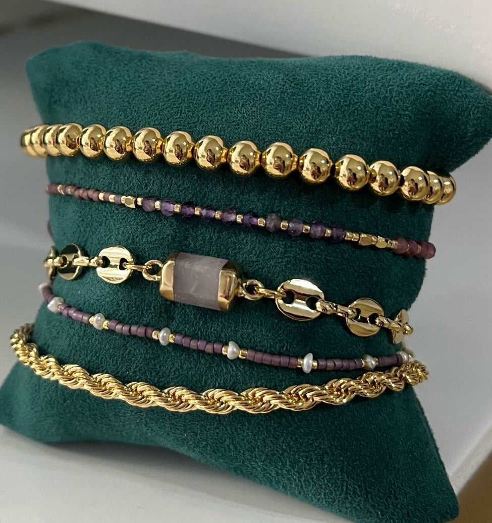 Pulsera morada miyuki con perlas