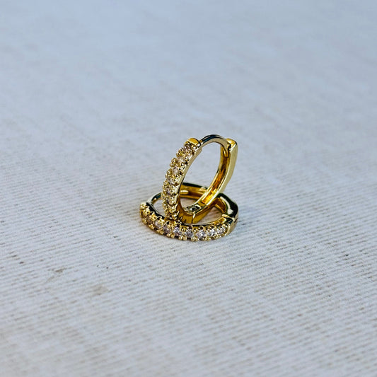 HUGGIE CHAPA DE ORO 18K MAYOREO
