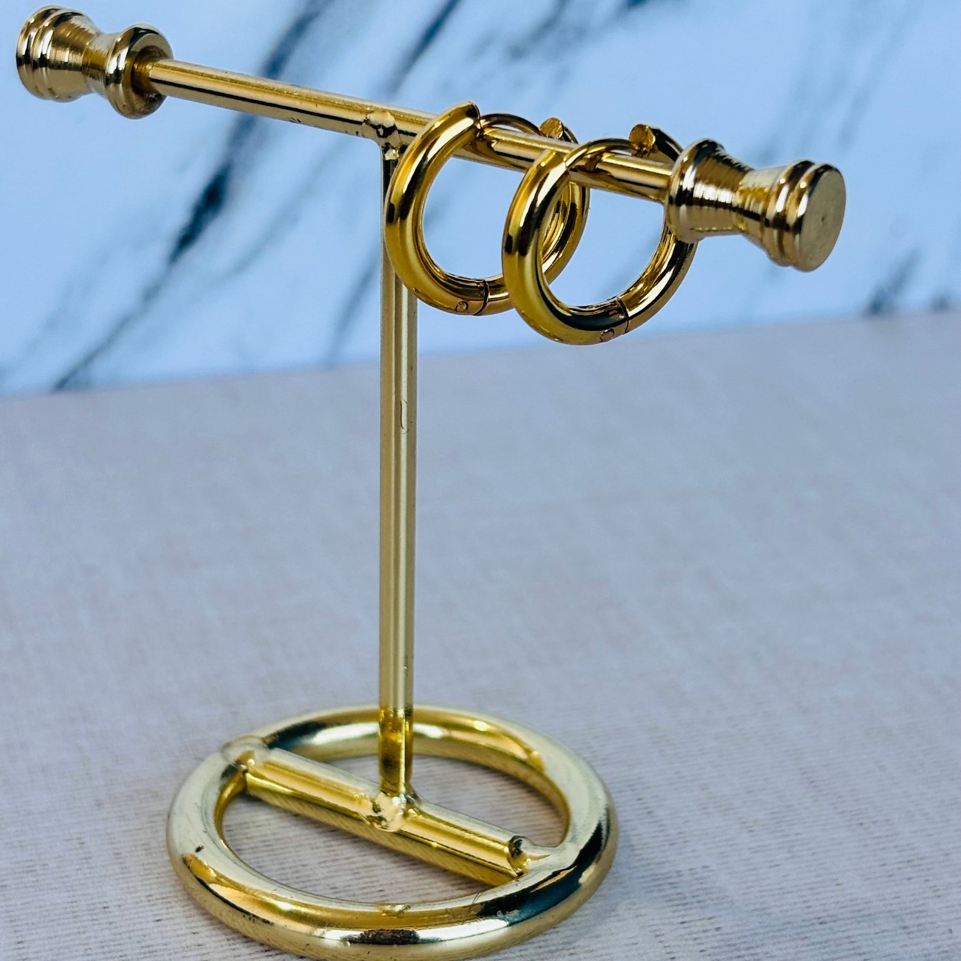 HUGGIES BÁSICO CHPA DE ORO 18K AL MAYOREO