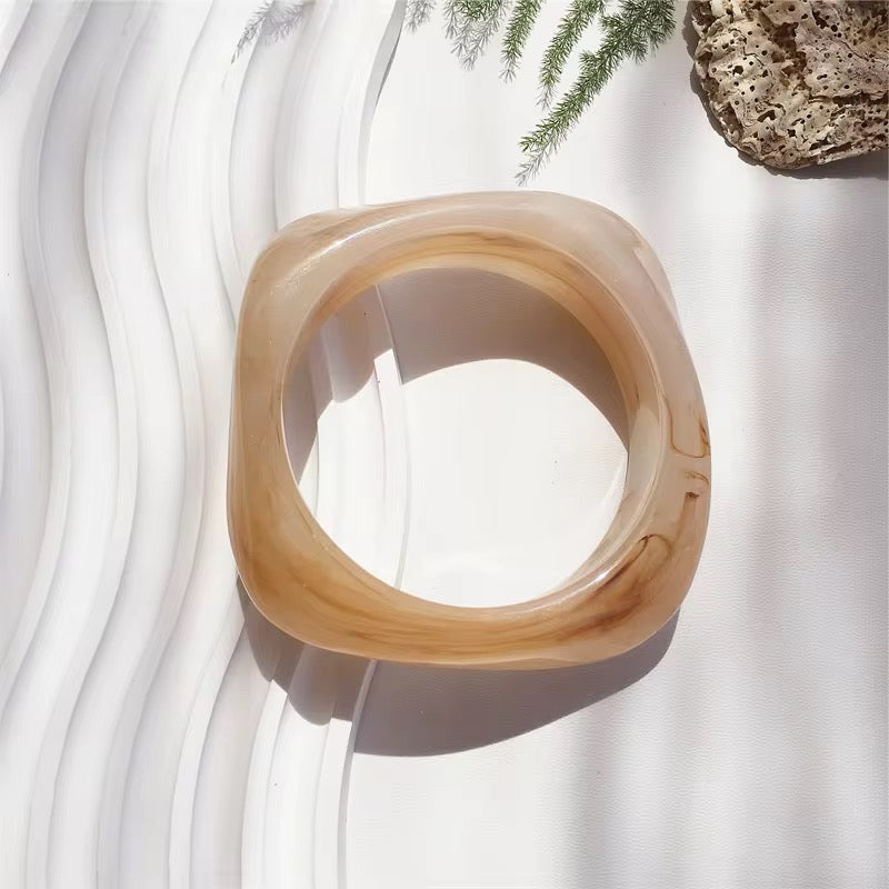 Brazalete acrílico nude pulsera rígida DE MAYOREO