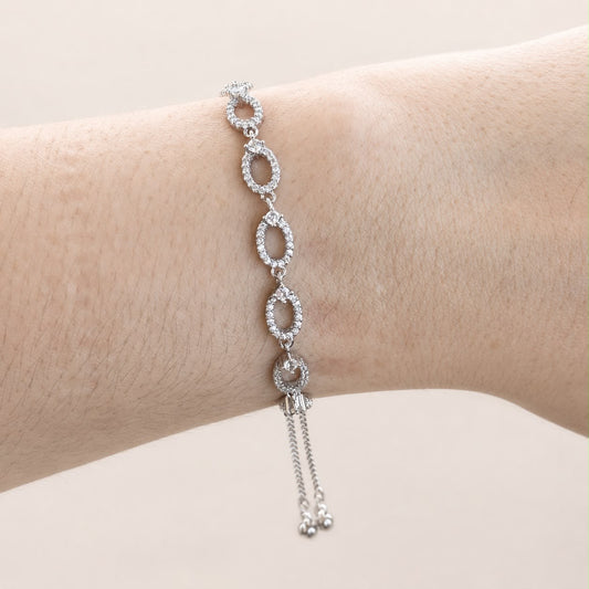 Pulsera Plateada con Piedras en chapa de oro 18K, diseño femenino y brillante.